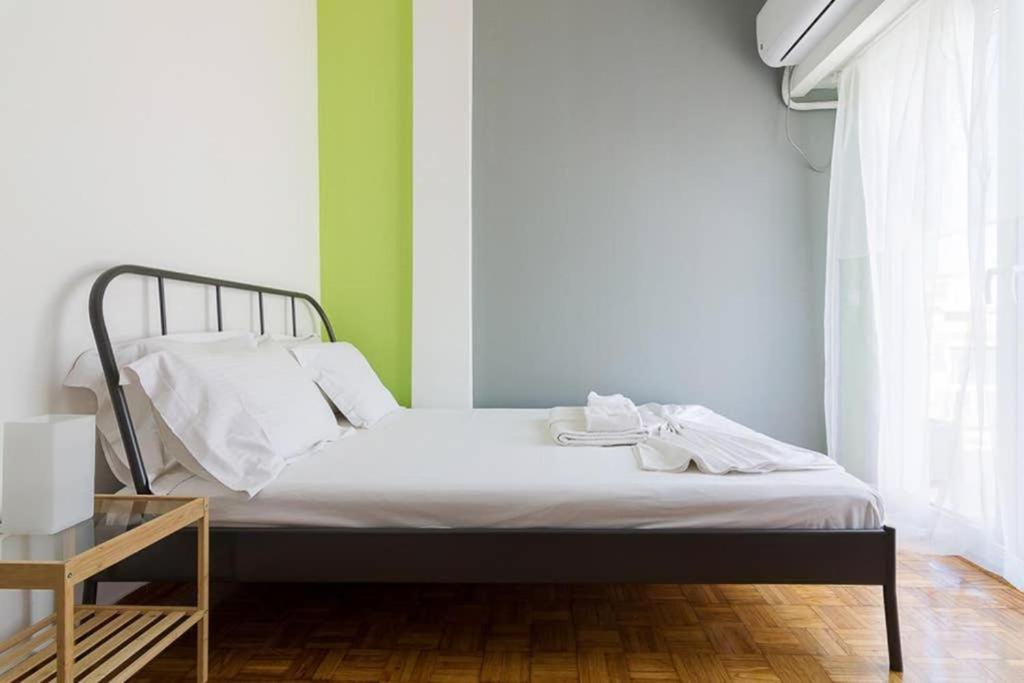 Sunlit 2Br Oasis In Metaxourghio 3Min From Metro Leilighet Athen Eksteriør bilde